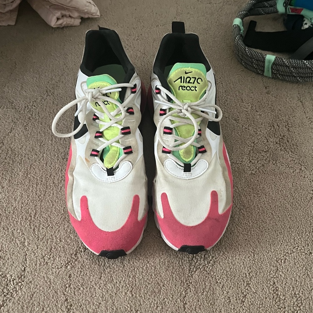 nike airmax 270 react